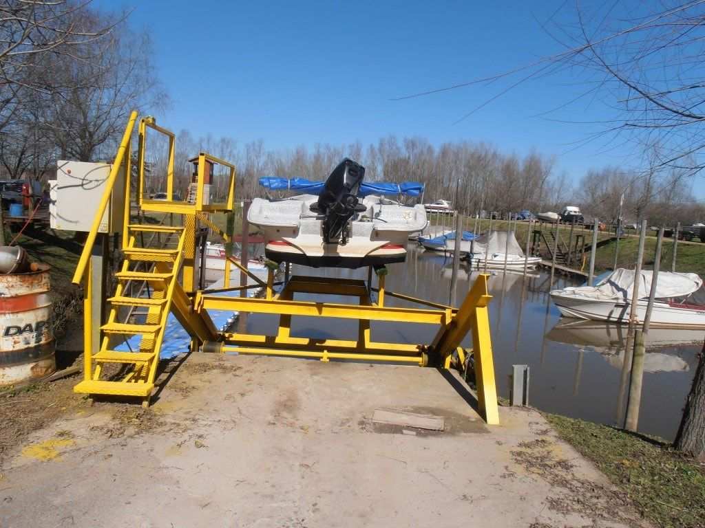Servicio de marinería en Puerto Escondido
